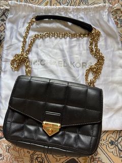 (Category: ) located in . Submitted by fatinaluwi (Listing ID 1393191646, Image 1). Description: .