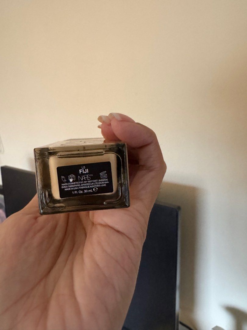 NARS Light Reflecting Foundation (Category: Makeup) located in Lucena. Submitted by lunaa2125 (Listing ID 1393122893, Image 2). Description: shade: Fiji (light-med neutral) condition: 4x pumps only (can pass as brand new).