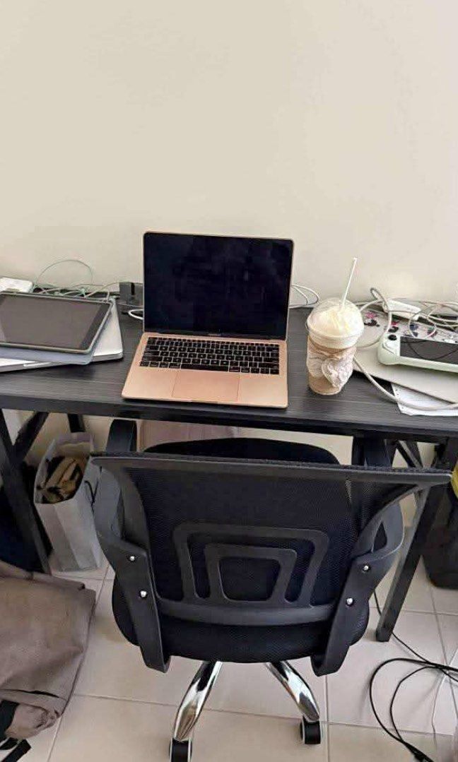 office chair and foldable computer table (Category: Office Furniture & Fixtures) located in Manila. Submitted by kellychz (Listing ID 1393074164, Image 1). Description: Office chair and foldable computer table sale sale sale sale sale sale brand new matibay cod or gcash.