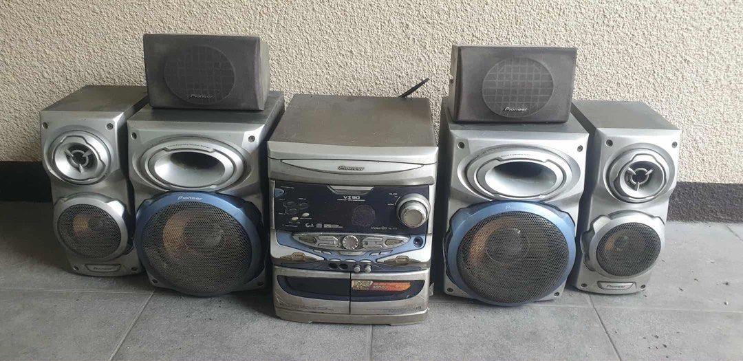 Pioneer VS 90 Component Speakers Sub (Category: Soundbars, Speakers & Amplifiers) located in Quezon City. Submitted by regiegeorg77224 (Listing ID 1393161163, Image 3). Description: As is working Condition 220 volts (Local) QC area Lalamove / pick up Cash Bank / Financing.