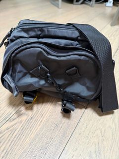（分類：）位於 。 由 mcurct 提交（商品編號 1393178889，圖片 1）。簡介： 。