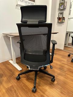 Below rm 1000 chair and accesories Collection item 1