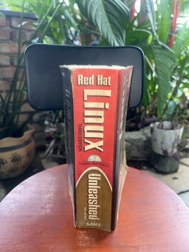 Red Hat Linux (Category: Software) located in Seremban. Submitted by suzuki_ichiro (Listing ID 1393082829, Image 2). Description: Unlock the timeless power of pages over pixels – grab these preloved UNIX & Linux gems: no eye strain, easy annotations, and that satisfying flip for your tech fixes! No more screens!.