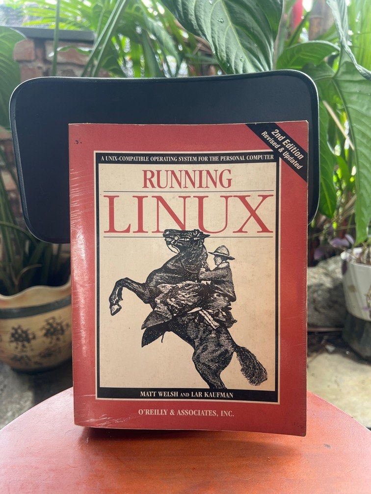 Running Linux (Category: Textbooks) located in Seremban. Submitted by suzuki_ichiro (Listing ID 1393085414, Image 1). Description: Unlock the timeless power of pages over pixels – grab these preloved UNIX & Linux gems: no eye strain, easy annotations, and that satisfying flip for your tech fixes! No more screens!.