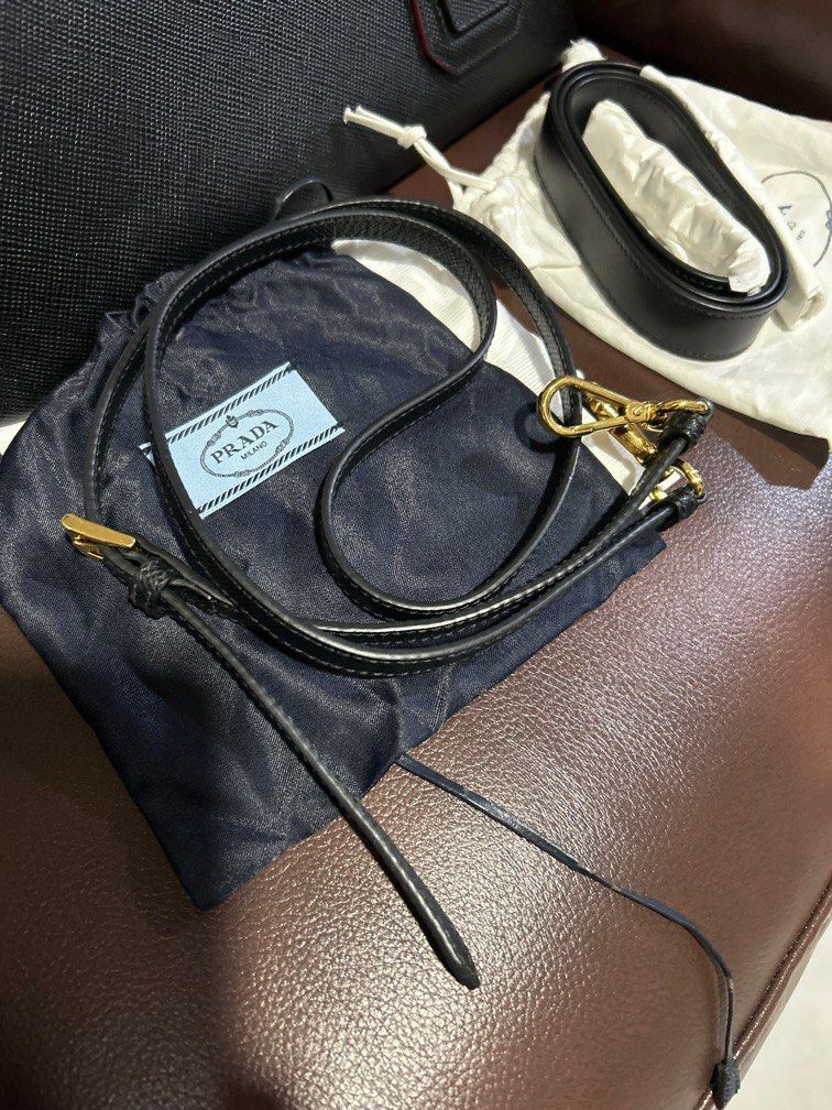 Saffiano cuir (Category: Luxury Bags & Wallets) located in Manila. Submitted by trz5jh69sv95845 (Listing ID 1393212338, Image 3). Description: Twice lang nagamit.