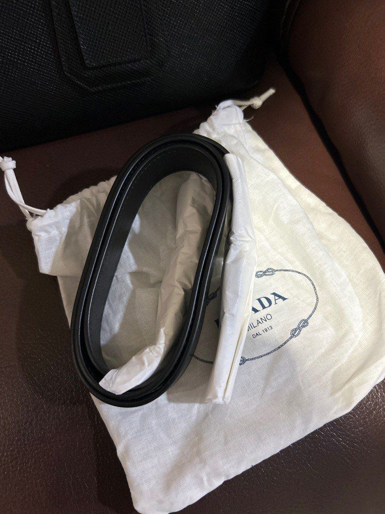 Saffiano cuir (Category: Luxury Bags & Wallets) located in Manila. Submitted by trz5jh69sv95845 (Listing ID 1393212338, Image 2). Description: Twice lang nagamit.
