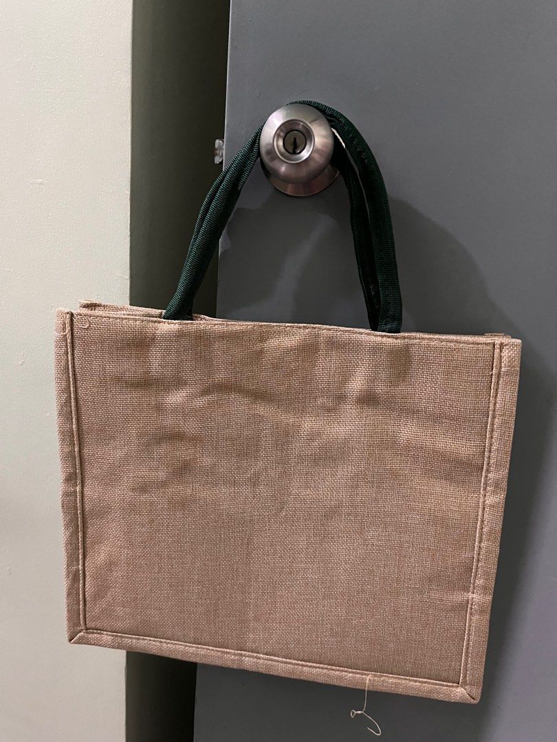 Starbucks Tote (Category: Tote Bags) located in Manila. Submitted by decluttify (Listing ID 1393161186, Image 2). Description: Starbucks Tote Can be used for the market Reusable tote bag.