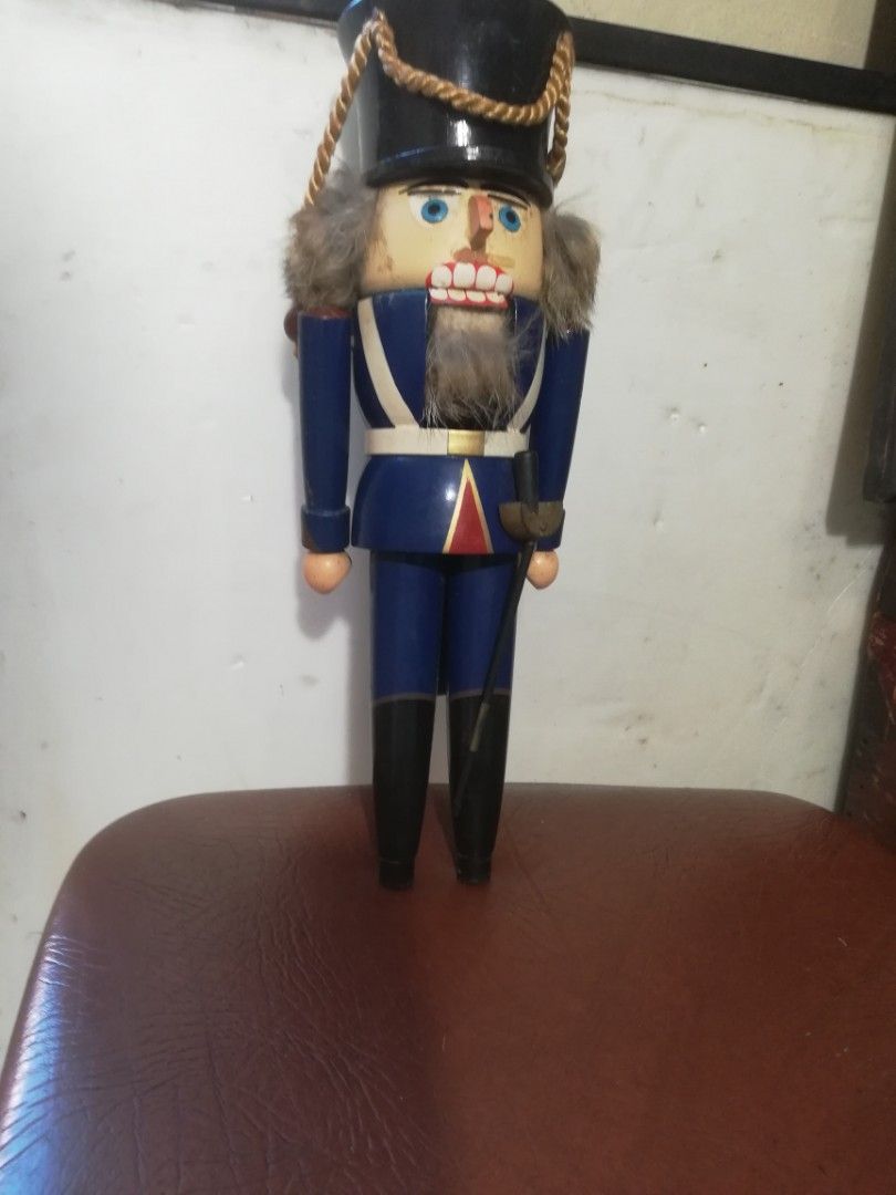 Traditional German nutcracker figure, wood, vintage (Category: Vintage Collectibles) located in Paranaque City. Submitted by 4thestate.surplusan (Listing ID 1393079259, Image 2). Description: A vintage traditional nutcracker German soldier made of wood. Authentic. Base missing..