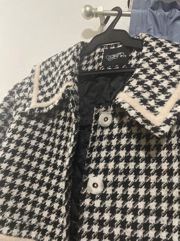 Tweed Mid Length Coat (Category: Coats, Jackets and Outerwear) located in Cainta. Submitted by preloveddeclutterr (Listing ID 1393242076, Image 2). Description: Size: Small-Large (Maximum bust:48) , Best Fit Medium (38 bust) Length: 77 Bought for ₱ 1500 With pink details, with lining Good for winter travel :).