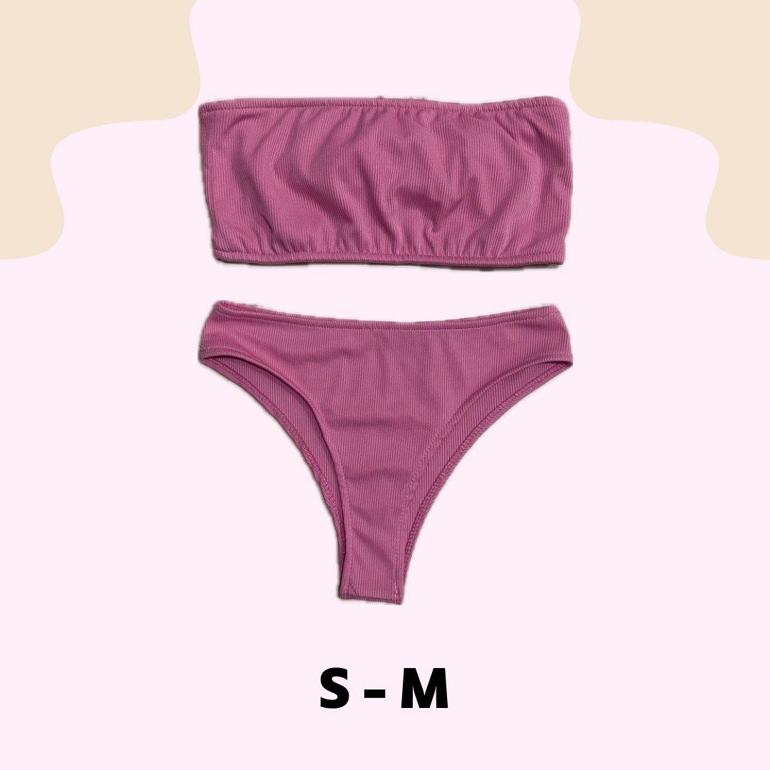 two piece swimsuit (Category: Bikinis & Swimsuits) located in San Fernando. Submitted by decmd (Listing ID 1393168996, Image 1). Description: .