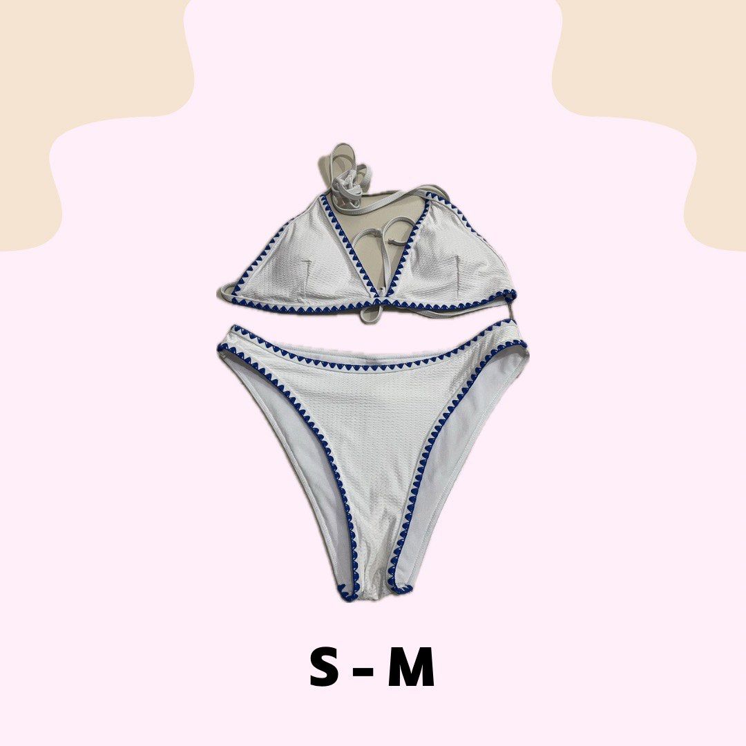 two piece swimsuit (Category: Bikinis & Swimsuits) located in San Fernando. Submitted by decmd (Listing ID 1393169319, Image 1). Description: .