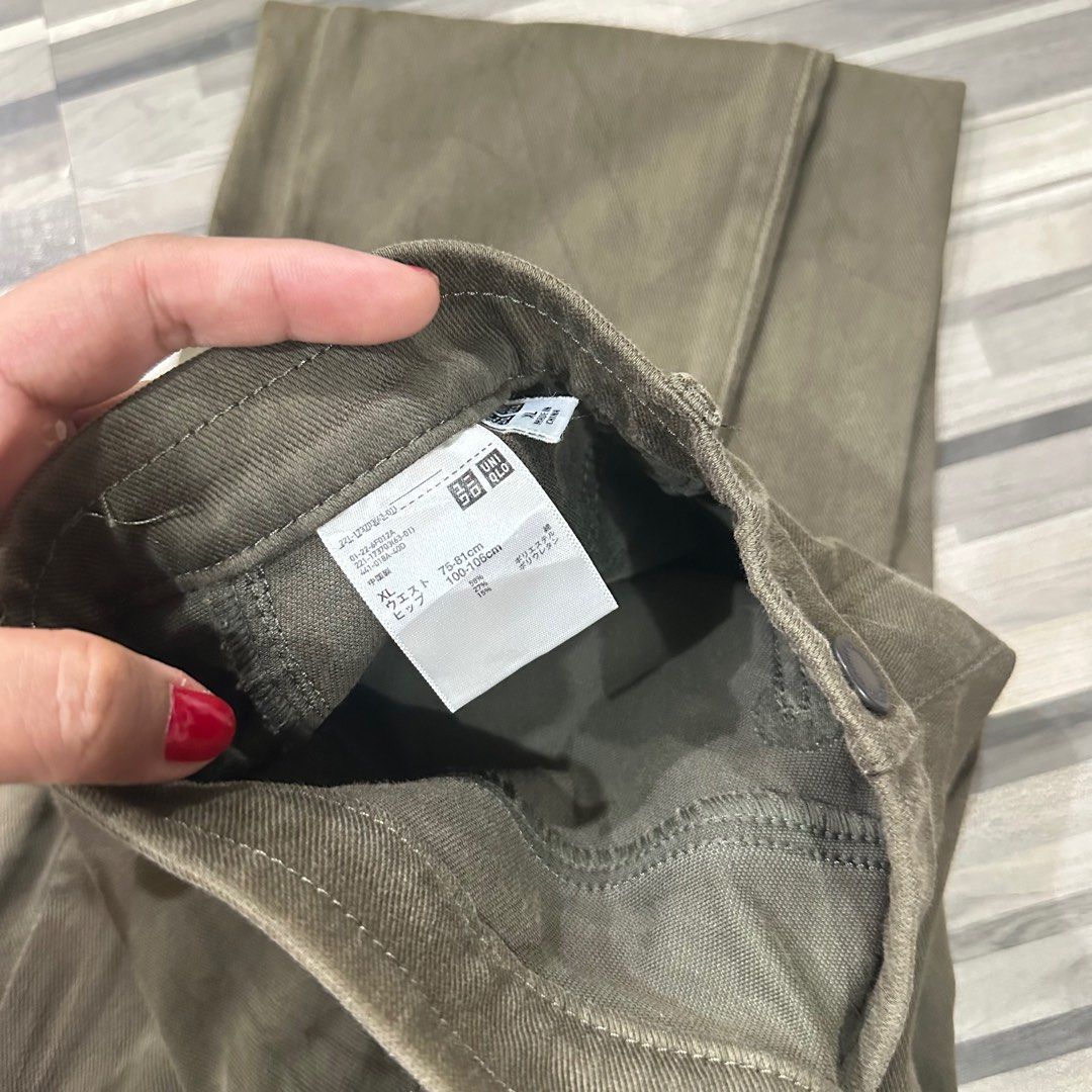 uniqlo jeggings (Category: Jeans) located in San Jose. Submitted by mamacituh (Listing ID 1393199969, Image 2). Description: g568 XL on tag.
