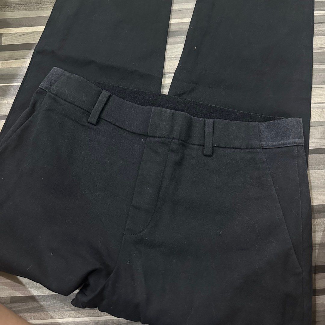 uniqlo jeggings (Category: Jeans) located in San Jose. Submitted by mamacituh (Listing ID 1393204157, Image 3). Description: e598.