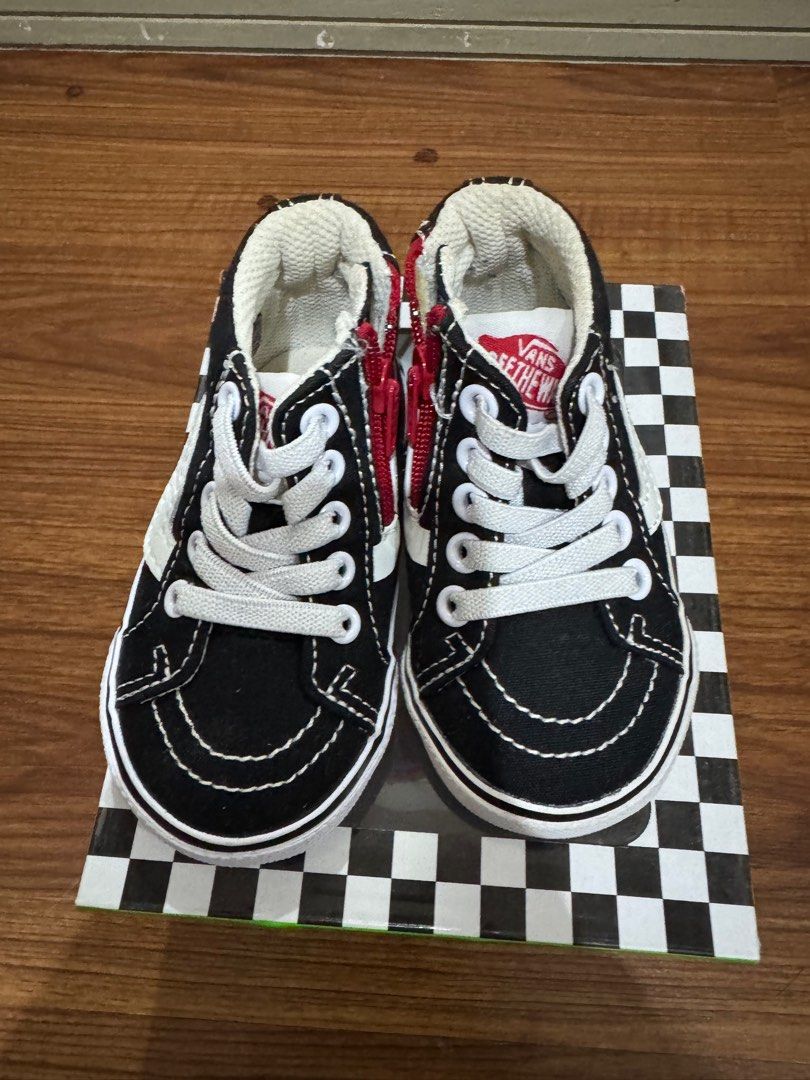 Vans sk8-hi used once (Category: Babies & Kids Fashion) located in Angeles City. Submitted by ico26 (Listing ID 1393195323, Image 2). Description: .