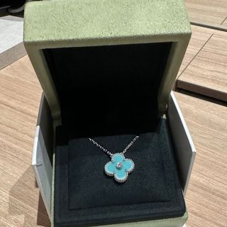 (Category: ) located in . Submitted by maisiedaisy (Listing ID 1393197229, Image 1). Description: .