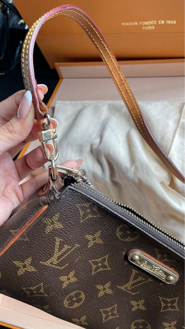 Vintage LV Monogram (Category: Luxury Bags & Wallets) located in Makati City. Submitted by r0w33 (Listing ID 1393095079, Image 3). Description: Vintage LV Eva! A classic piece :) Well taken care of .