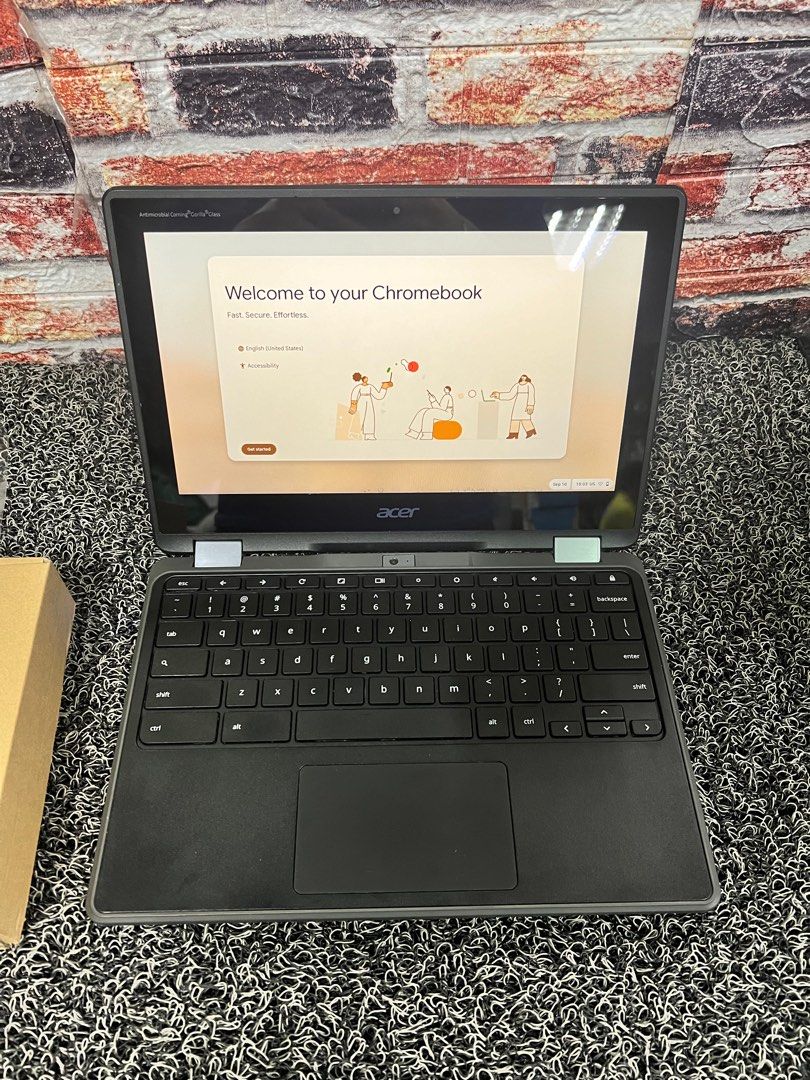 Acer Chromebook Complete Working No Issue (Category: Laptops & Notebooks) located in Pasay City. Submitted by meostore (Listing ID 1393332205, Image 1). Description: Acer Laptop with Adaptor and Charger No Issue with battery Has small bubbles (see picture) Check pictures for all details Pasay Loc 4499 nego for sure buyers .