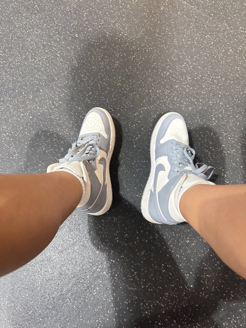 Air Jordan 1 (Category: Sneakers) located in Quezon City. Submitted by monisea (Listing ID 1393363740, Image 2). Description: negotiable size 8 wms.