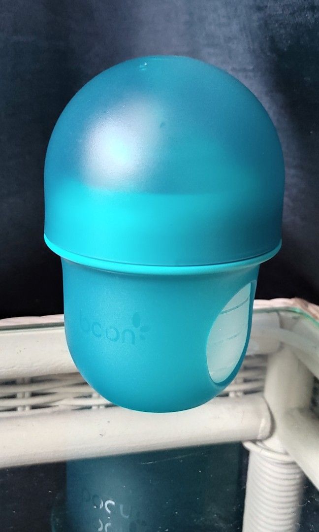 Boon 4oz (Category: Breastfeeding & Bottle Feeding) located in Baliuag. Submitted by kaizelle.1104 (Listing ID 1393286523, Image 2). Description: Original ship from USA🇺🇸 320 each 3pcs assorted color available ❤️Lalamove (Buyer should booked) ❤️Meet up infront of SM Baliwag ❤️Shipping flash/ J&T / Gcash Payment. ❤️COD shopii check/o add 15% for tax.. but you can input voucher for discount☺️ 🧡PM for other concern❤️ Thank you..