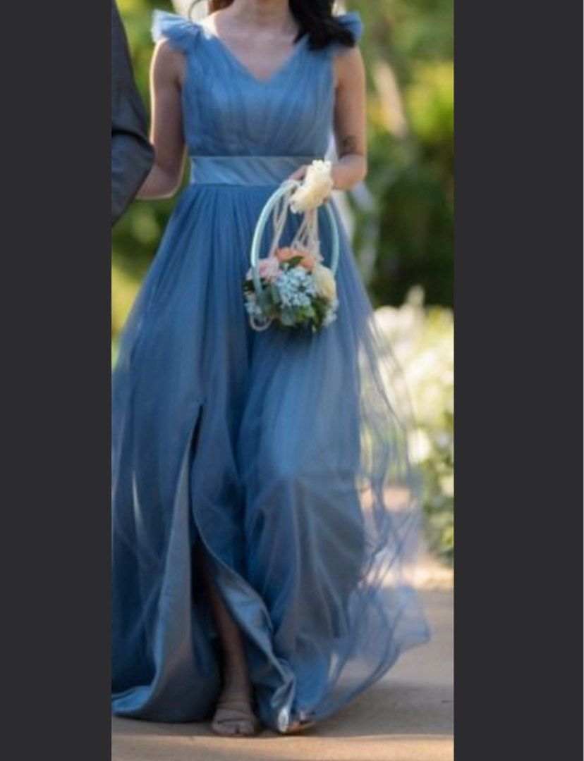 Bridesmaid Gown Blue (Small Frame) (Category: Evening dresses & gowns) located in Quezon City. Submitted by augustine_l (Listing ID 1357676334, Image 1). Description: .