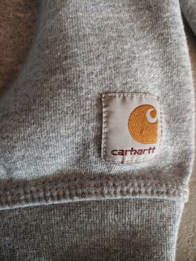 Carhartt Grey Crewneck (Category: Coats, Jackets and Outerwear) located in Tagum. Submitted by damnedthrift (Listing ID 1392067019, Image 3). Description: ‼️Negotiable‼️ L31 W26 Authentic/Legit Size XL Color rate: 9.5/10 Condition: 9.5/10 Overall almost brand new, flawless and tight ribbings.