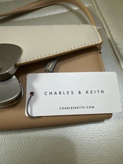 （分類：）位於 。 由 smileseller 提交（商品編號 1393338414，圖片 1）。簡介： 。