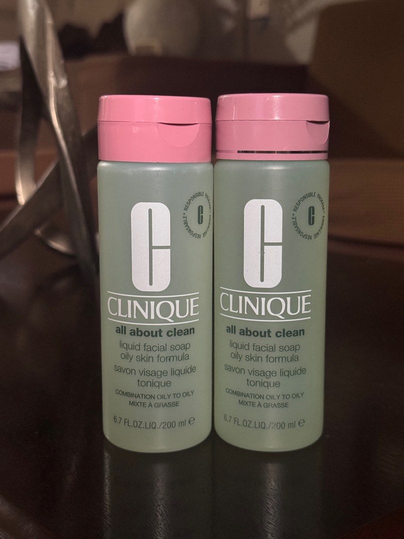 Clinique liquid facial soap (Category: Face Care) located in Cavite. Submitted by sassyisha (Listing ID 1393284231, Image 2). Description: 6.7 fl.oz. /200ml. Liquid facial soap Oily skin formula Store original price Php 1,900.