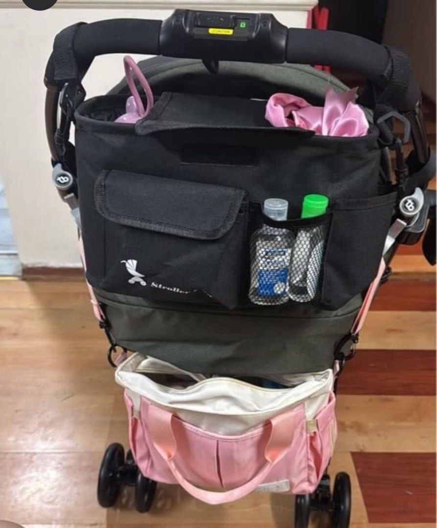 Combi strollers (Category: Strollers) located in Singapore. Submitted by rightleft180331 (Listing ID 1393340467, Image 1). Description: .