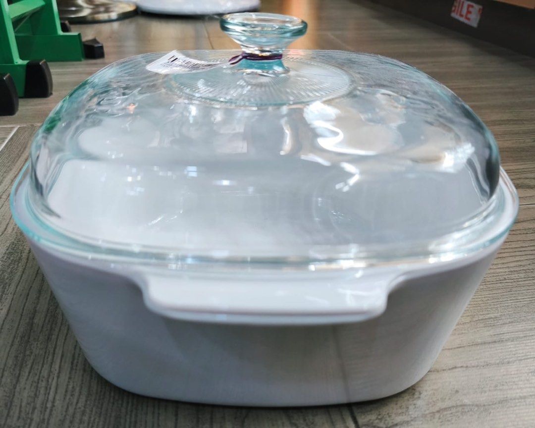 CORNINGWARE CASSEROLE (Category: Cookware & Accessories) located in Kuala Lumpur. Submitted by ccsetapak (Listing ID 1393345215, Image 3). Description: CORNING WARE BRAND : CASSEROLE RM 299.00 🔹1pcs 🔹Color White/basil 🔹5 Liter CASH CONVERTERS SETAPAK OLEH: ARUS JIMAT SDN BHD ( NO. SYARIKAT: 426411-U (199701010915) .