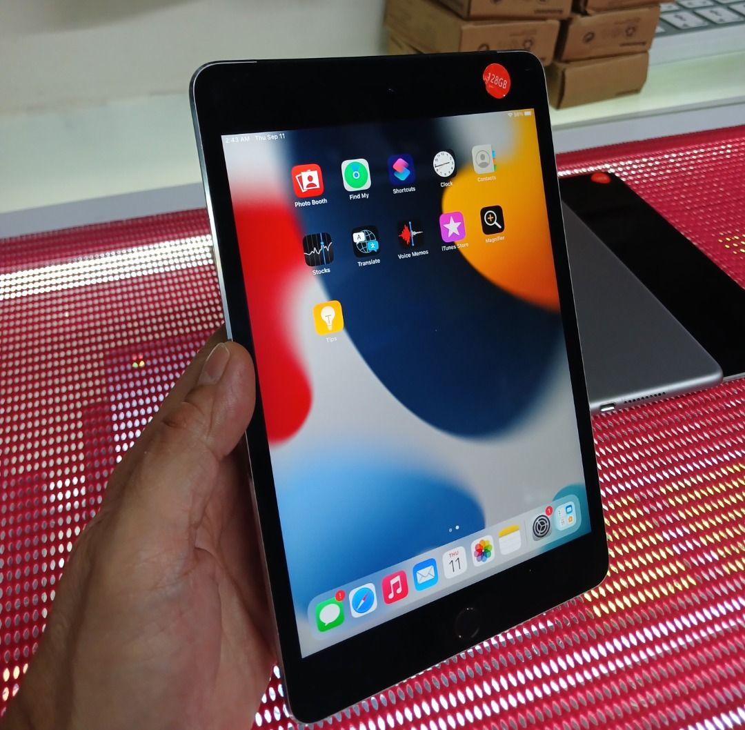 iPad Mini 4 128gb WiFI + Sim Slot Complete (Category: iPad) located in Mandaluyong City. Submitted by mircomputer (Listing ID 1393321909, Image 3). Description: SALE !!! Orig Apple Ipad Mini 4 WiFi+Cellular -Ipad Mini 4 WiFi -128gb Storage -7.9inch 1536x2048 Resolution -Apple A8 Chip -8MP HDR Dual Camera -Bluetooh -IOS 15 -98%smoothness/Battery Excellent -No issue reset all you want -with Charging Cable -SPACE GREY COLOR -no dents no scratches -w