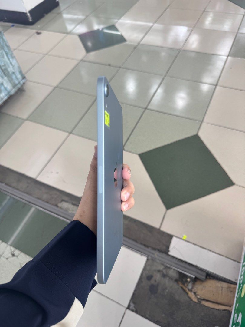 Ipad Mini 7 128gb Wifi NTC No issue (Category: iPad) located in San Juan City. Submitted by keannagadgetph (Listing ID 1393251017, Image 3). Description: Available Units for today's POST! Ipad Mini 7 / 128gb / Wifi - good condition - 95% Makinis - good battery - no issue / repair - Any colors available ~ Accepting SWAP / TRADE IN / INSTALLMENT / BINTA UNIT ~ CASH ON DELIVERY METRO MANILA / LBC PAYMENT FIRST ~ Store location GREENHILLS 2ndfloor Vm