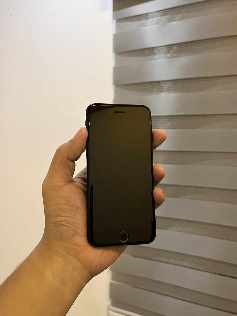 Iphone SE (Category: iPhone SE Series) located in Santo Tomas. Submitted by santosyves (Listing ID 1393344558, Image 3). Description: good as new. 128gb variant. no scratches, no dents no tempered glass, no display scratches eligible for ios 26 ✅ ios 18.7 ✅ working touch id ✅ loud speakers ✅ clear camera quality ✅ clear and smooth video quality ✅ with true tone ✅ factory unlocked ✅ unli reset upon meetup ✅ no history of repair ✅ ‼️issues‼️ 75% ba
