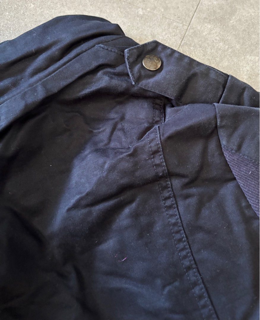 Jacket (Category: Coats, Jackets and Outerwear) located in Singapore. Submitted by koris_box (Listing ID 1393319567, Image 7). Description: Visibly well worn. Wrinkled and creased due to keeping in storage. With fleeced lining except on the sleeves. 2 sets of zips, and 1 row of buttons. Top pockets are fake pockets. 2 working side pockets with zips. Bought in Taiwan, brand is Laking. Please note that this is a WELL WORN jacket. .