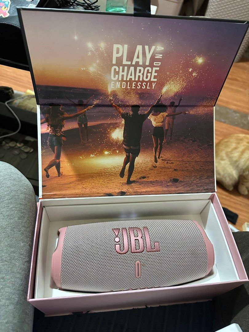 JBL Charge 5 Original (Category: Portable Music Players) located in Taguig. Submitted by kurtsmithc (Listing ID 1393427887, Image 2). Description: Original JBL Charge 5 What you see is what you get po. Used for more than a year na and dina nagagamit masyado kase busy sa school and more on using airpods na. Nagana lahat wla sakit sa ulo. Issue is shown on the pictures, ung mga rubbers yun lng. Working perfectly smooth and clear and malakas bass, s
