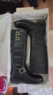 （分類：）位於 。 由 Cardi_098 提交（商品編號 1393315376，圖片 1）。簡介： 。