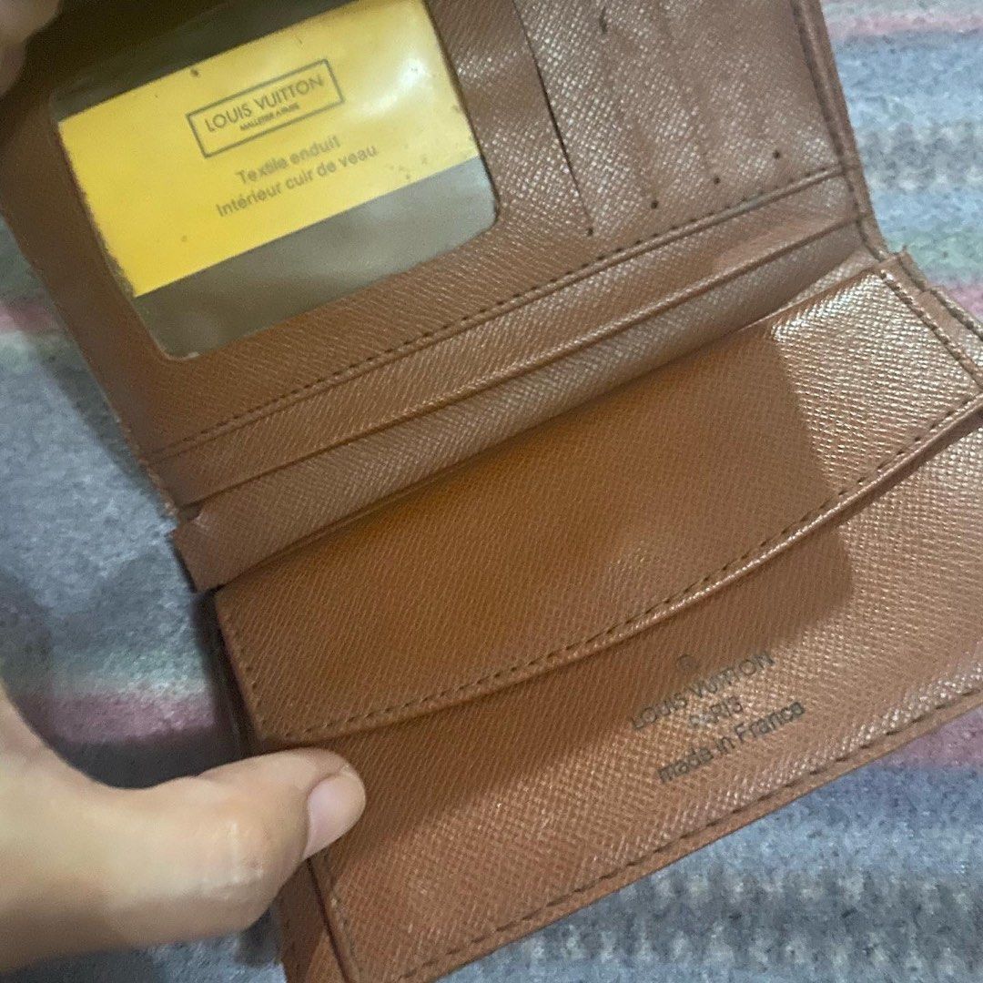 LV monogram trifold wallet (Category: Luxury Bags & Wallets) located in Marikina City. Submitted by purplestash28 (Listing ID 1393259833, Image 3). Description: pre loved LV trifold wallet.