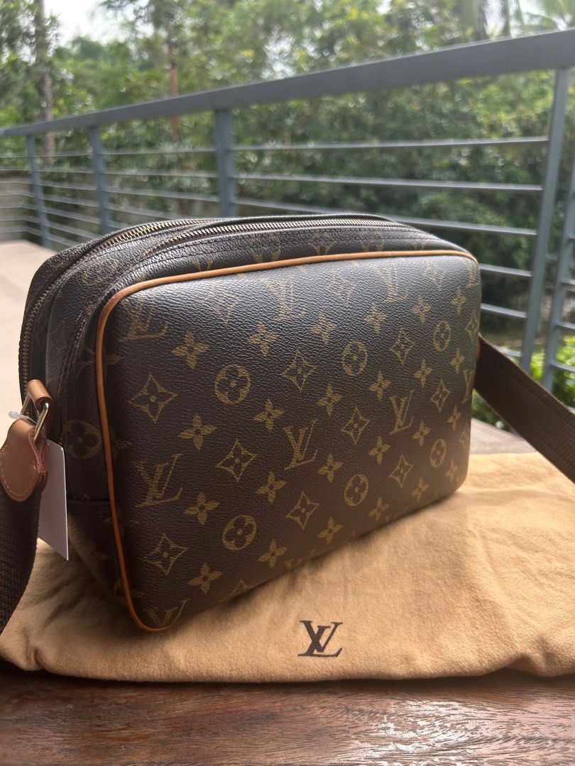 LV Reporter Bag (Category: Luxury Bags & Wallets) located in Pasig City. Submitted by angelsluxe.mnl (Listing ID 1393374364, Image 3). Description: Less 1k for cash payment ☑️ Comes with Authenticity Guarantee Card. ☑️We offer full refund of item if proven not authentic by professional authenticators (not by anybody’s opinion). ☑️Manage expectations when buying preloved items as there may be normal signs of use. All major flaws are declared. ☑️On