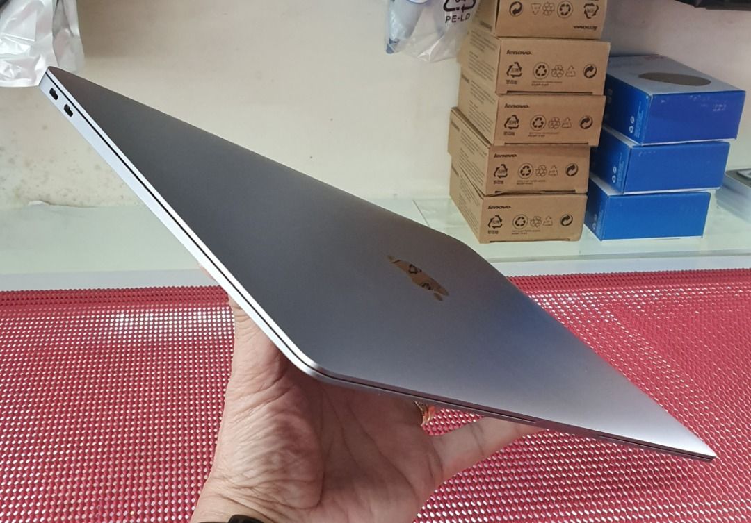MacBook Air 13 M1 256gbSSD 2021 Complete (Category: Laptops & Notebooks) located in Mandaluyong City. Submitted by mircomputer (Listing ID 1393334425, Image 2). Description: SALE!! MacBook Air 13" M1 Business with Box/Accesories for specs/details and price specs: -Apple M1 16core Neural Engine Processor -8gb Unified memory -256gb Nvme Apple SDD -Airport Extreme Wifi 6 -Bluetooth 5.3 -Thunderbolt 4 ports/HDMI -Type C input -13.3inch Retina Display
