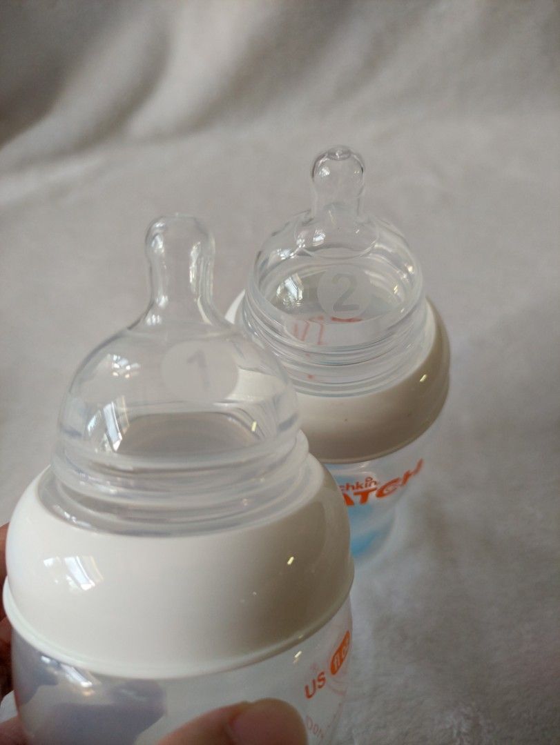 Munchkin LATCH 8oz (Bundle of 2) (Category: Breastfeeding & Bottle Feeding) located in Baliuag. Submitted by kaizelle.1104 (Listing ID 1393273757, Image 3). Description: Original ship from USA🇺🇸 ❤️Lalamove (Buyer should booked) ❤️Meet up infront of SM Baliwag ❤️Shipping flash/ J&T / Gcash Payment. ❤️COD shopii check/o add 15% for tax.. but you can input voucher for discount☺️ 🧡PM for other concern❤️ Thank you..