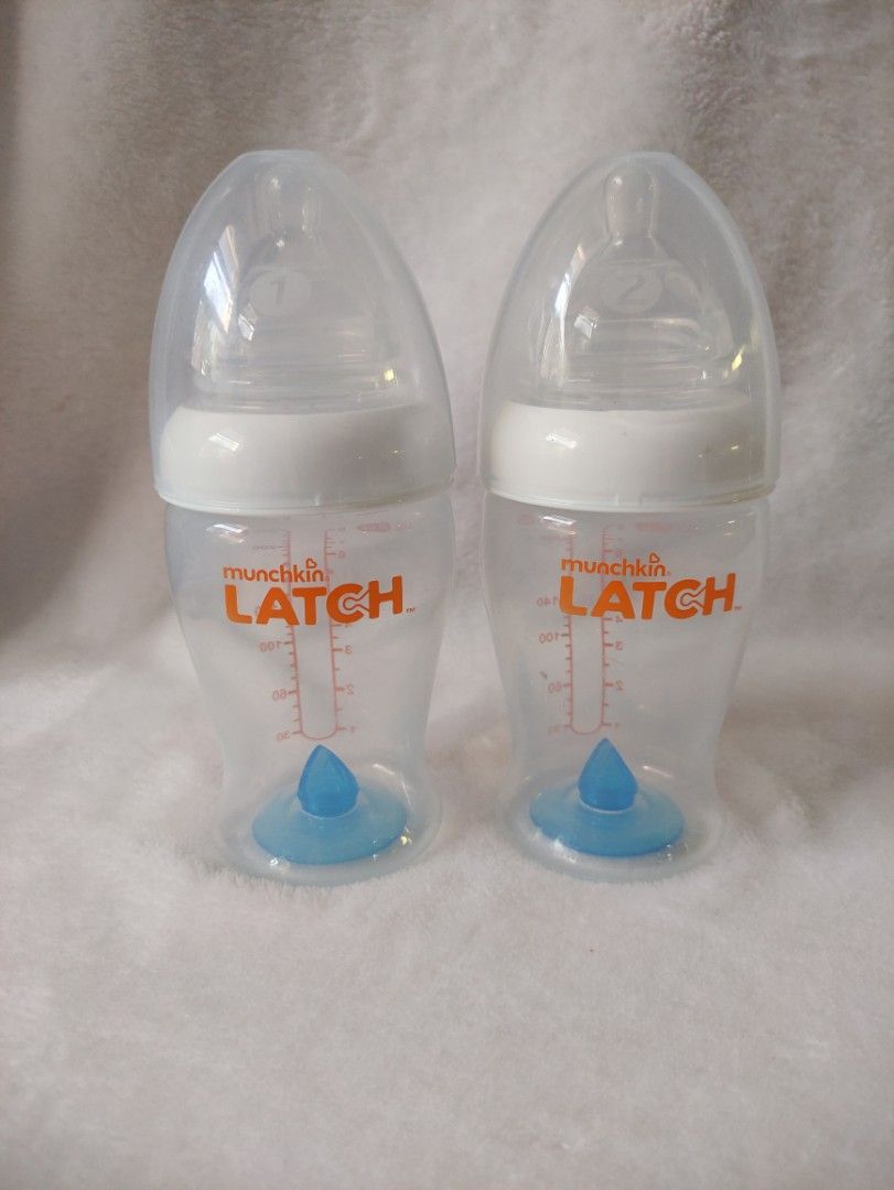 Munchkin LATCH 8oz (Bundle of 2) (Category: Breastfeeding & Bottle Feeding) located in Baliuag. Submitted by kaizelle.1104 (Listing ID 1393273757, Image 1). Description: Original ship from USA🇺🇸 ❤️Lalamove (Buyer should booked) ❤️Meet up infront of SM Baliwag ❤️Shipping flash/ J&T / Gcash Payment. ❤️COD shopii check/o add 15% for tax.. but you can input voucher for discount☺️ 🧡PM for other concern❤️ Thank you..
