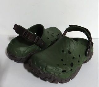 (Category: ) located in . Submitted by iftheshoefits21 (Listing ID 1393435132, Image 1). Description: .