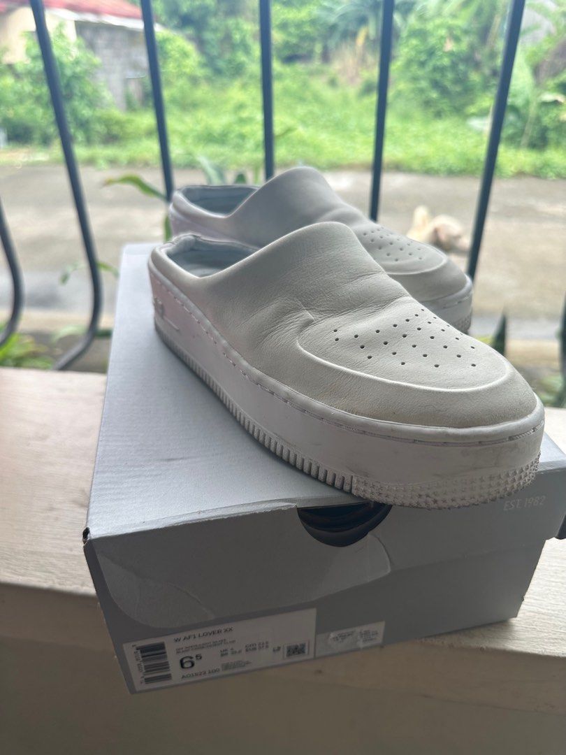 Nike Air Force 1 Lover XX (Category: Sandals) located in San Fernando. Submitted by synergy2021 (Listing ID 1393367311, Image 1). Description: Nike Air Force 1 Lover Xx Adds height. Easy wear slip on. Stylish and versatile. Needs cleaning. Few scratches but barely noticeable. Comes with box. Shipping fee c/o buyer. Shipping from Sta Rita, Pampanga. Boxes are optional, may bear addl payment in sf if included. No, i do not have shope e check out. J