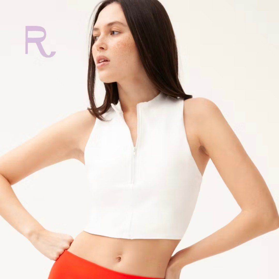 Recess peekaboo crop in white (Category: Sleeveless) located in Legazpi City. Submitted by helpmebuyandsell (Listing ID 1393278456, Image 1). Description: Willing to swap with size xs!! .