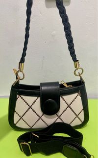 (Kategori: ) berada di . Dikirim oleh astrianit04607 (ID iklan 1393353735, Gambar 1). Deskripsi: .