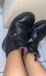 (Kategori: ) berada di . Dikirim oleh 22twenty (ID iklan 1393399478, Gambar 1). Deskripsi: .