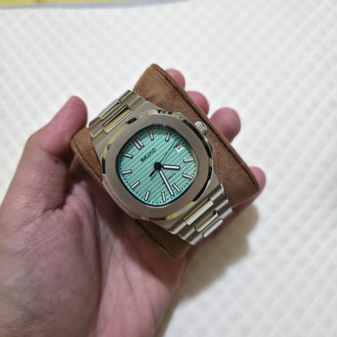 Seiko Mod Automatic Watch 3x used only with Box (Category: Luxury Watches) located in Manila. Submitted by APPLEGOALS (Listing ID 1393424550, Image 1). Description: 3x used only In Prestined Good Condition Can pass as brandnew 95% smoothness Available for pick up , COD or Lalamove Seiko Mod Automatic Watch.