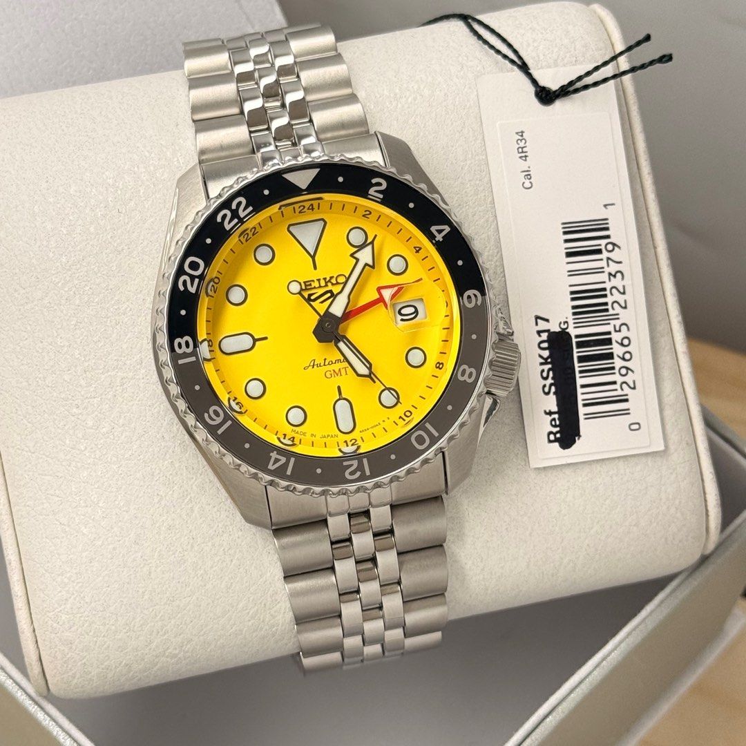 SEIKO PROSPEX SPEEDTIMER SOLAR & SEIKO 5 GMT AUTOMATIC WATCH (Category: Men's Watches) located in Quezon City. Submitted by micoyski (Listing ID 1393426504, Image 2). Description: AVAILABLE ONHAND BRANDNEW ORIGINAL COMPLETE INCLUSION. 1YR WARRANTY. FREE SHIPPING NATIONWIDE..