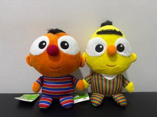 (Category: ) located in . Submitted by sgshop88 (Listing ID 1393306251, Image 1). Description: .