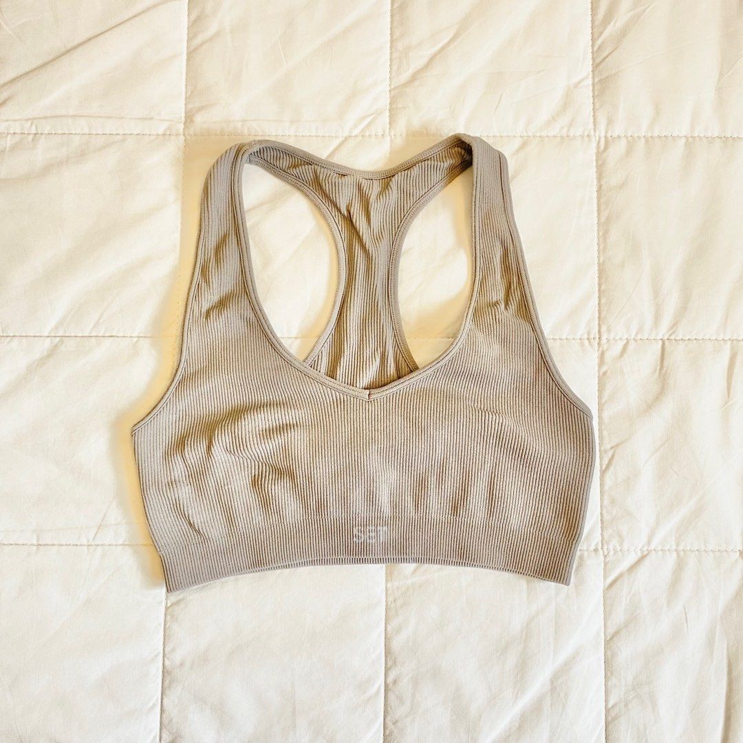 Set Active Sculptflex Power Racer Bra In Stone (S) (Category: Activewear) located in San Pedro. Submitted by gumamelagal (Listing ID 1393403044, Image 1). Description: 🗿 retails for ₱3,100 🗿 cute and comfy mop: gcash, bdo mod: j&t, lalamove.
