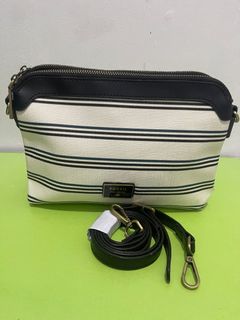 (Kategori: ) berada di . Dikirim oleh astrianit04607 (ID iklan 1393352517, Gambar 1). Deskripsi: .